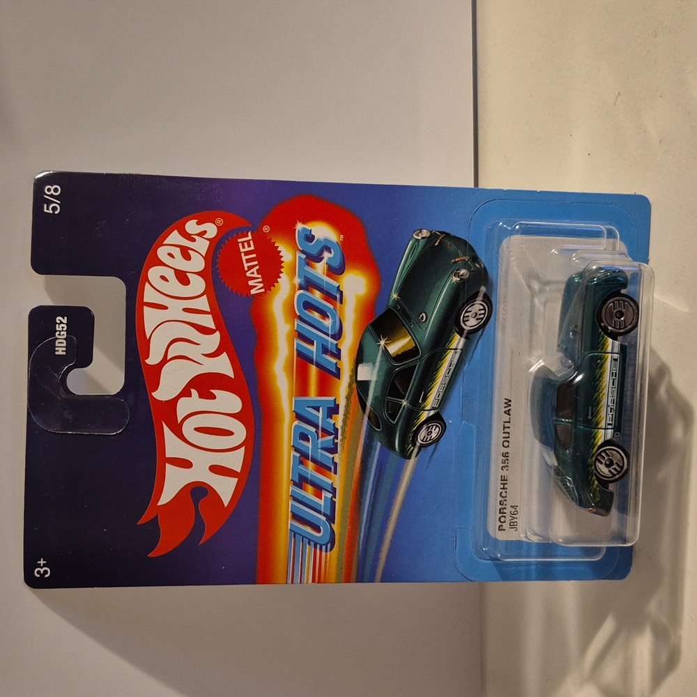 1D5 Hot Wheels Porsche 356 Outlaw Ultra Hots with shipping protector